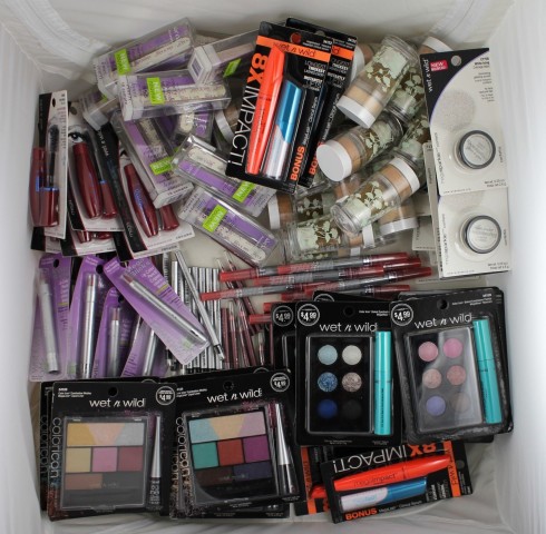 200pcs. Wholesale Makeup Wet n Wild Maybelline Hard Candy photo